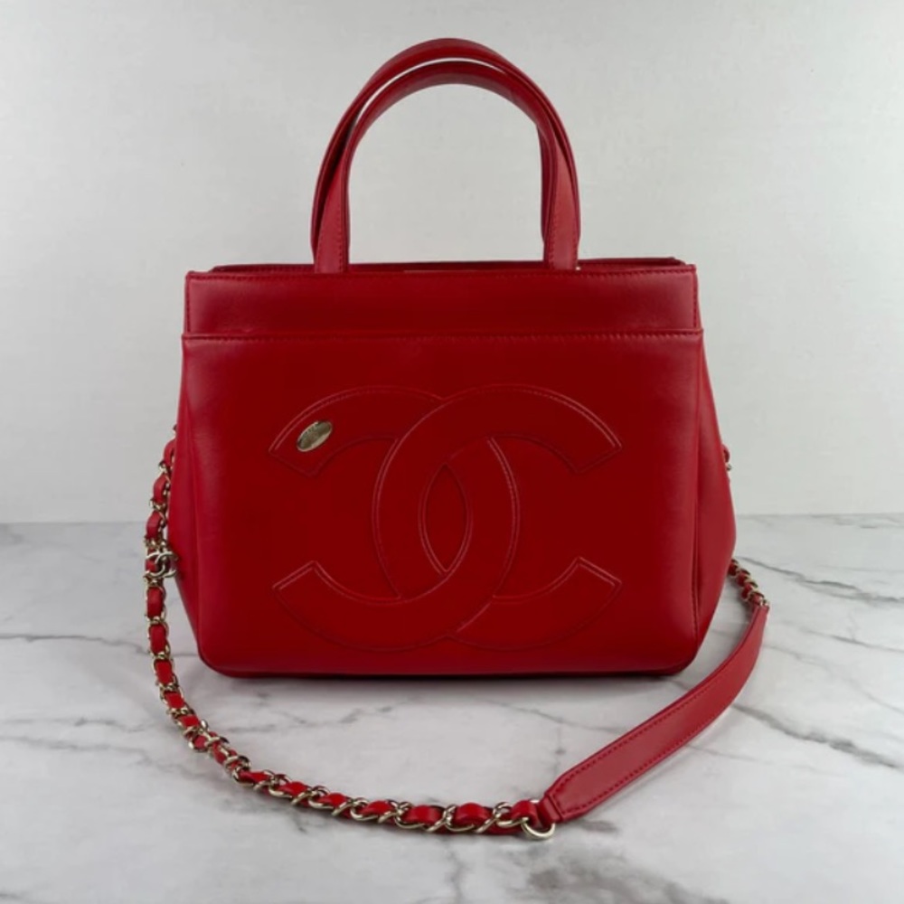 Chanel Red Crossbody/Shoulder Tote Bag
